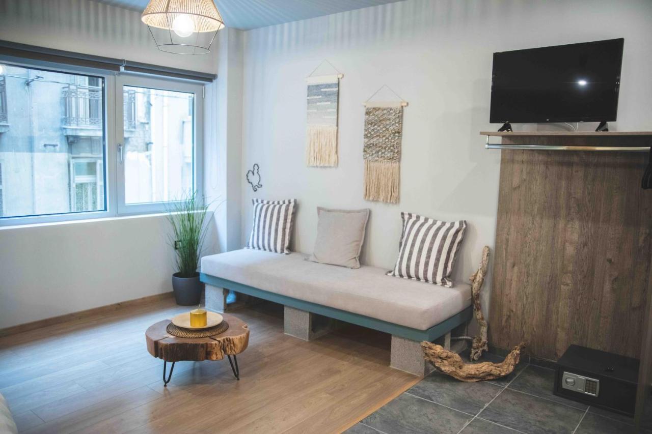 Rooster Suites Atenas Exterior foto