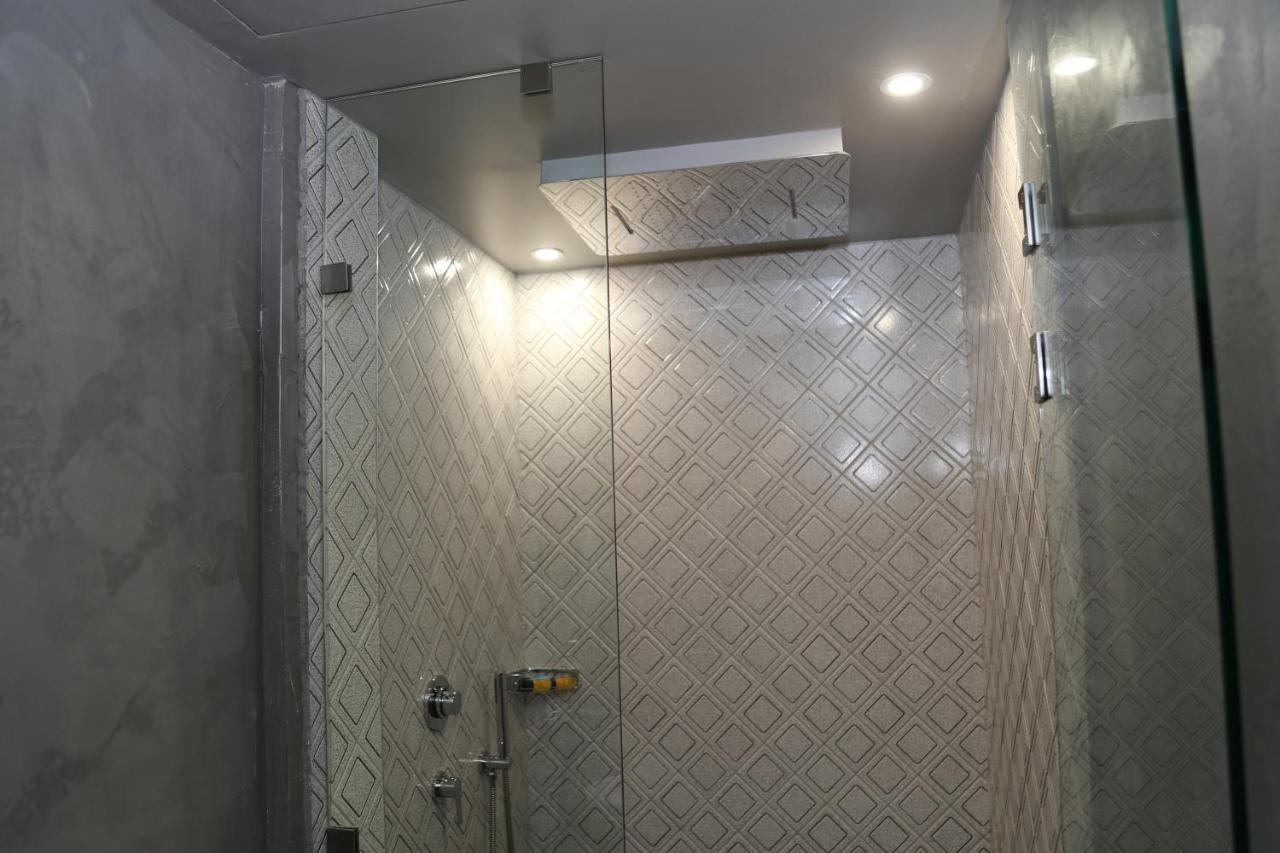 Rooster Suites Atenas Exterior foto