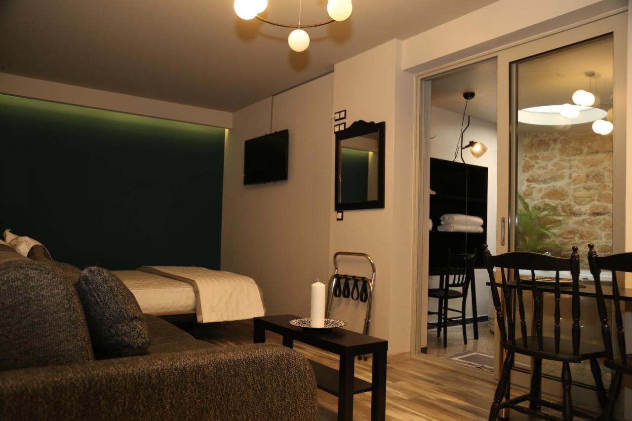Rooster Suites Atenas Exterior foto